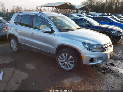Volkswagen Tiguan 2012 WVGBV7AX7CW607668