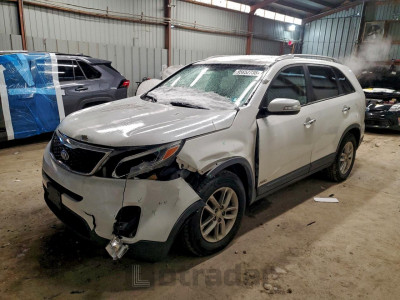 Kia Sorento 2015 5XYKTDA79FG567443