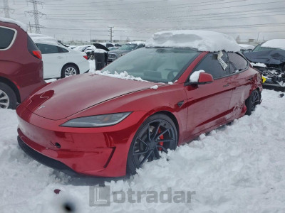 Tesla Model 3 2024 5YJ3E1ETXRF767747
