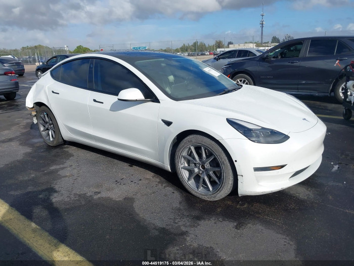 Tesla Model 3 2021 VIN 5YJ3E1EB3MF915494