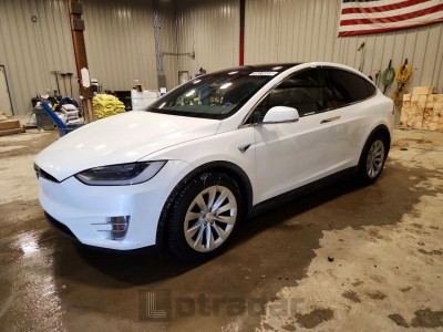 Tesla Model x 2018 5YJXCBE22JF105251