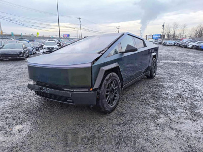 Tesla Cybertruck 2024 7G2CEHED8RA028338