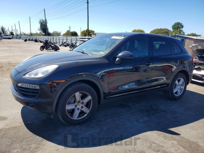 Porsche Cayenne 2013 VIN WP1AF2A28DLA39257