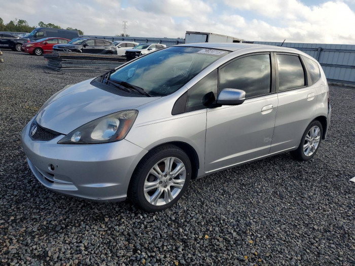 Honda Fit 2013 VIN JHMGE8H37DC019886