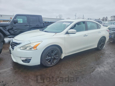 Nissan Altima 2015 1N4AL3AP1FC137809