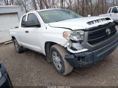 Toyota Tundra 2017 5TFUW5F13HX625184