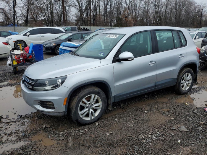 Volkswagen Tiguan 2013 VIN WVGBV3AX5DW621756