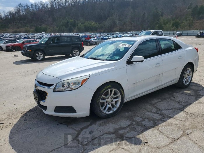 Chevrolet Malibu 2015 VIN 1G11C5SL3FF215290