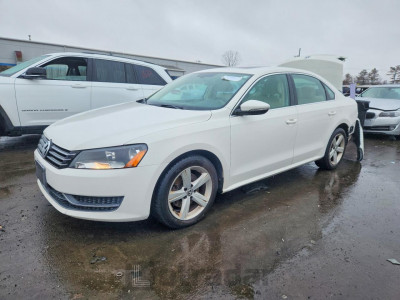 Volkswagen Passat 2012 1VWBP7A34CC012156
