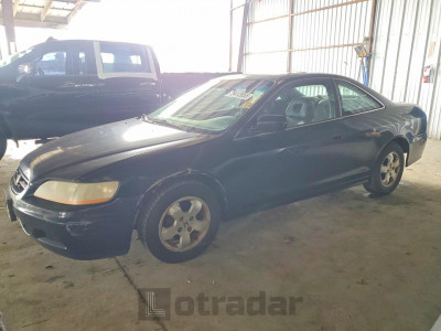 Honda Accord 2001 1HGCG317X1A013633