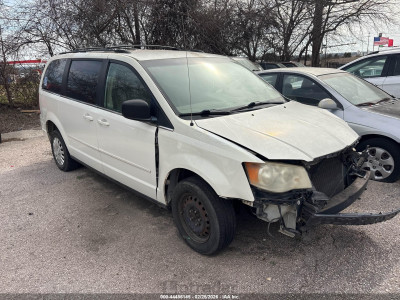 Chrysler Town & country 2010 2A4RR4DE1AR266445