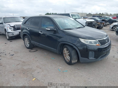 Kia Sorento 2014 5XYKT3A6XEG536783