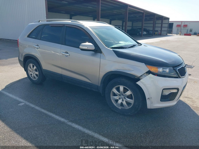 Kia Sorento 2013 VIN 5XYKT3A61DG322201