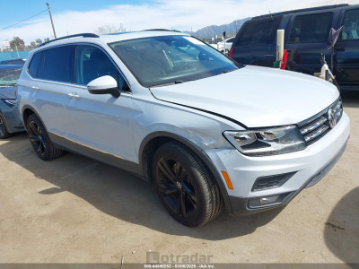 Volkswagen Tiguan 2018 3VV3B7AX8JM020525