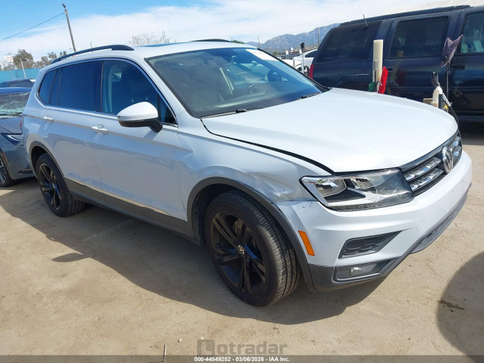 Volkswagen Tiguan 2018 VIN 3VV3B7AX8JM020525