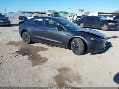 Tesla Model 3 2025 5YJ3E1EA9SF999549