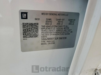 Chevrolet Malibu 2018 1G1ZB5ST3JF260339