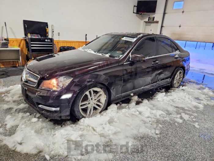 Mercedes-benz C-klasse 2012 VIN WDDGF8BB0CF872096