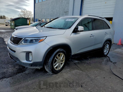 Kia Sorento 2015 5XYKTCA69FG630199