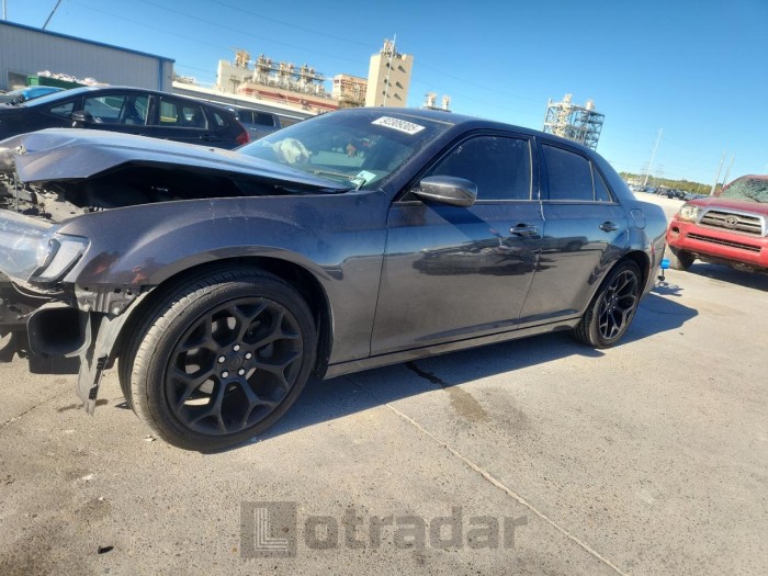 Chrysler 300 2018 VIN 2C3CCABG1JH214453