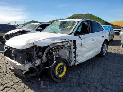 Audi Q5 2018 WA1ANAFY1J2090378