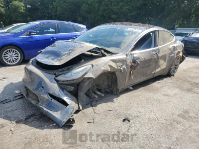 Tesla Model 3 2018 5YJ3E1EB7JF082942