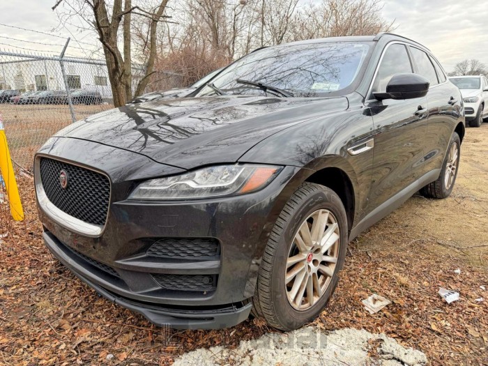 Jaguar F-pace 2017 VIN SADCK2BV1HA497436
