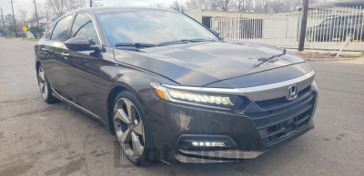 Honda Accord 2018 1HGCV1F92JA01944