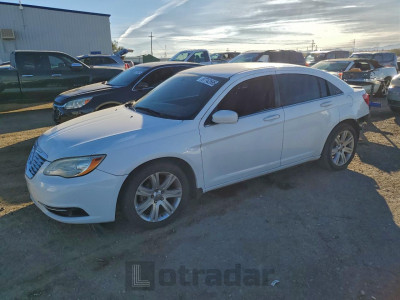 Chrysler 200 2013 1C3CCBAB4DN704876