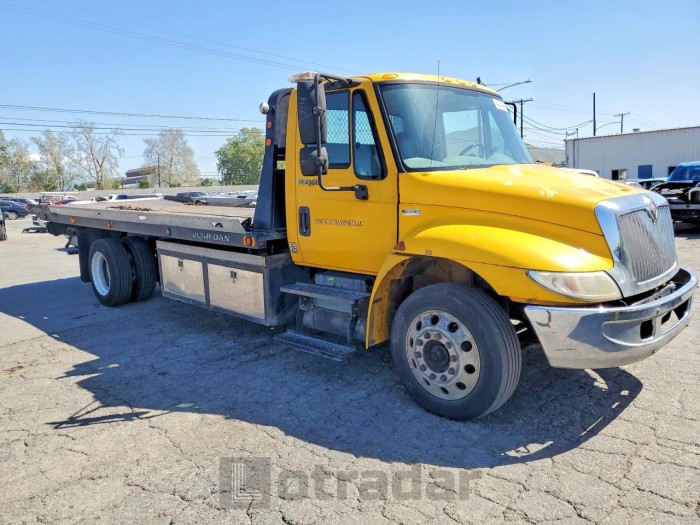 International   2013 VIN 1HTMMAAL5DH127681