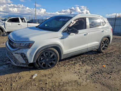 Volkswagen Taos 2022 3VVLX7B2XNM094006