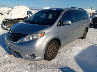 Toyota Sienna 2012 5TDJK3DC1CS045969
