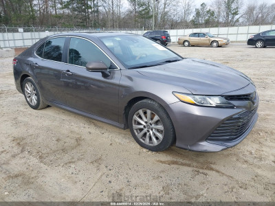 Toyota Camry 2018 4T1B11HK4JU559008