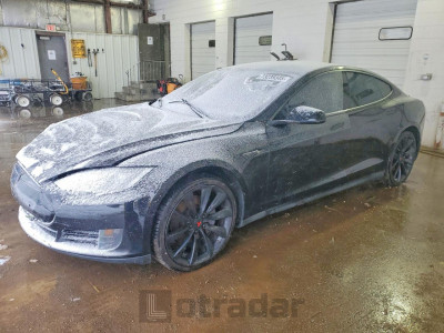 Tesla Model s 2015 5YJSA1E16FF119016