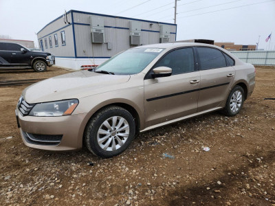 Volkswagen Passat 2015 1VWAT7A38FC076387