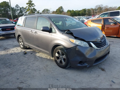 Toyota Sienna 2011 5TDKK3DC2BS170322