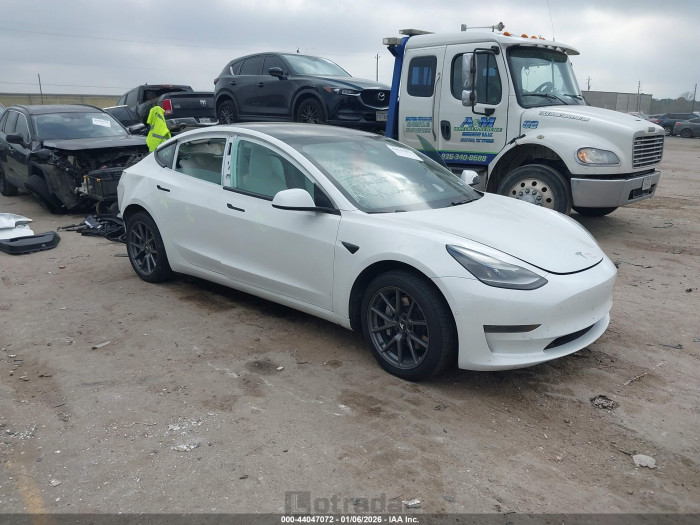 Tesla Model 3 2021 VIN 5YJ3E1EA3MF048329