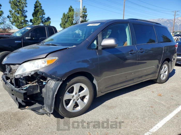 Toyota Sienna 2011 VIN 5TDKK3DC7BS139809