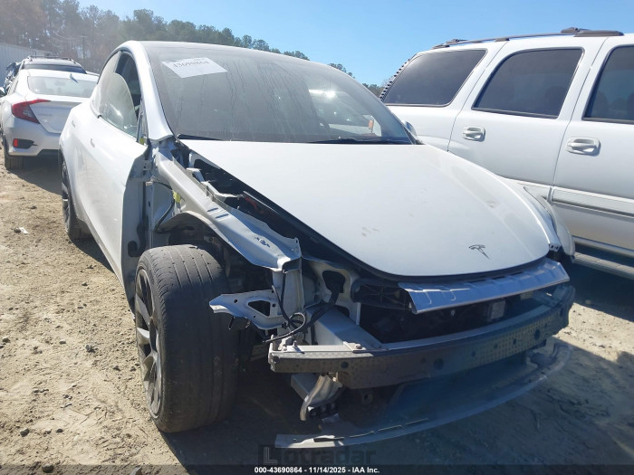 Tesla Model y 2021 VIN 5YJYGDEE7MF065090