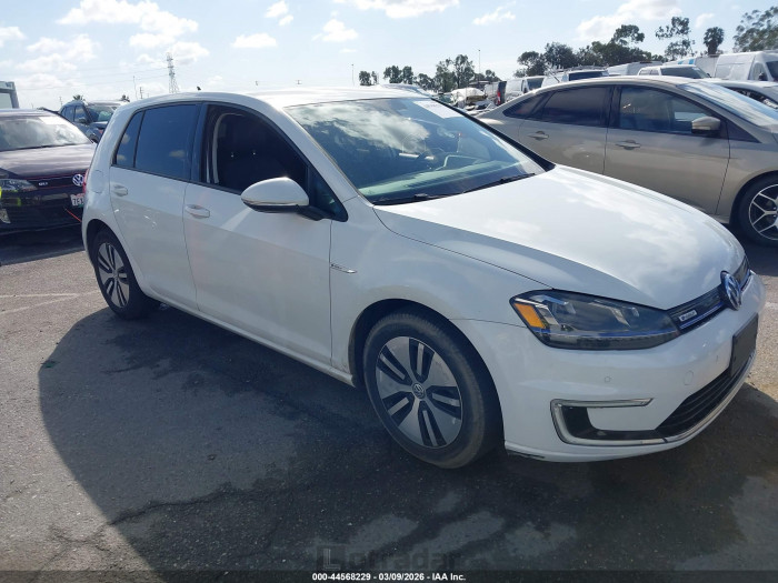Volkswagen E-golf 2015 VIN WVWPP7AU4FW910017