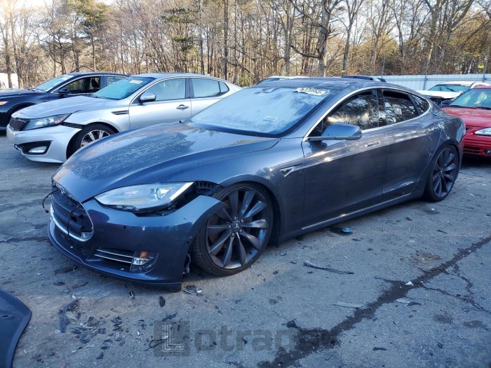 Tesla Model s 2016 VIN 5YJSA1E28GF133929
