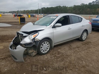 Nissan Versa 2017 3N1CN7AP0HL810670