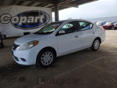 Nissan Versa 2014 3N1CN7AP2EL818278