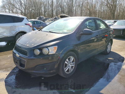 Chevrolet SONIC 2013 1G1JC5SB5D4194071
