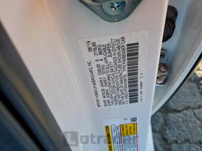 Honda Accord 2019 1HGCV1F3XKA160732