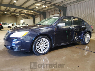 Chrysler 200 2011 1C3BC2FG8BN582231
