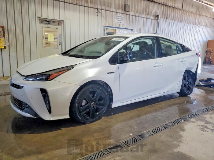 Toyota Prius 2021 VIN JTDKAMFU0M3127682
