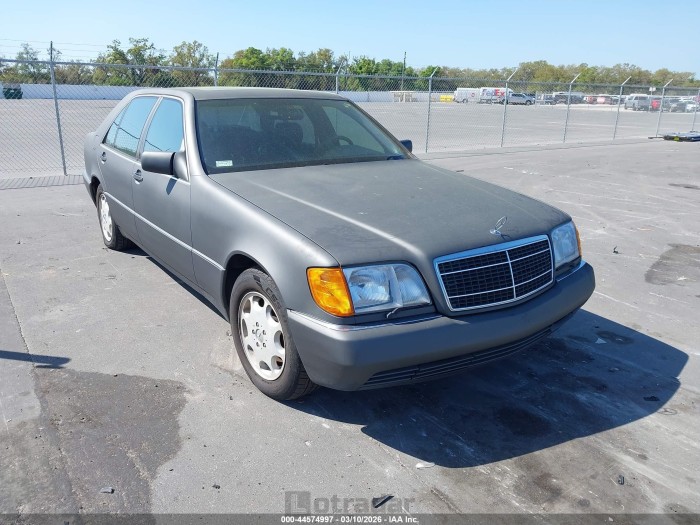 Mercedes-benz  1993 VIN WDBGA43E4PA133700
