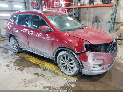 Nissan Rogue 2017 5N1AT2MV5HC826667