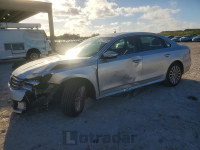 Volkswagen Passat 2016 1VWBS7A38GC061400